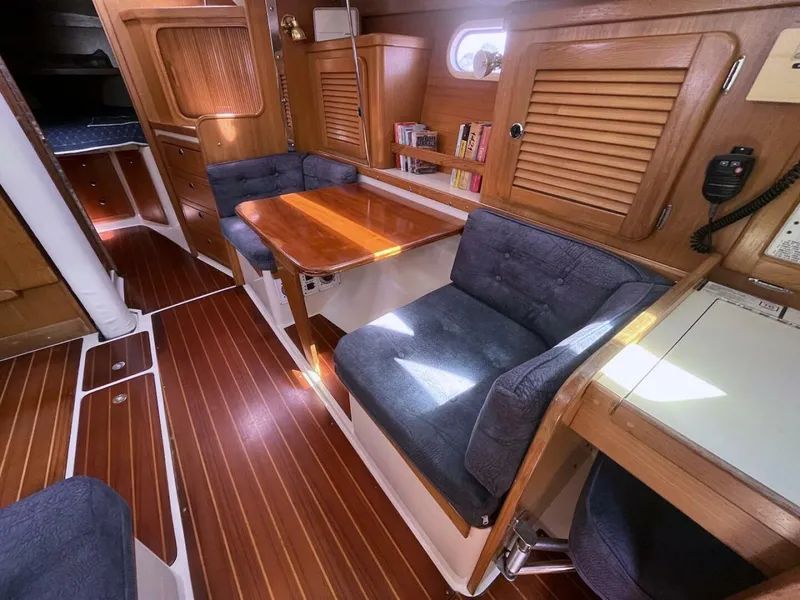 Slide: The Image of Catalina 36 MkII 2000 - 5611311