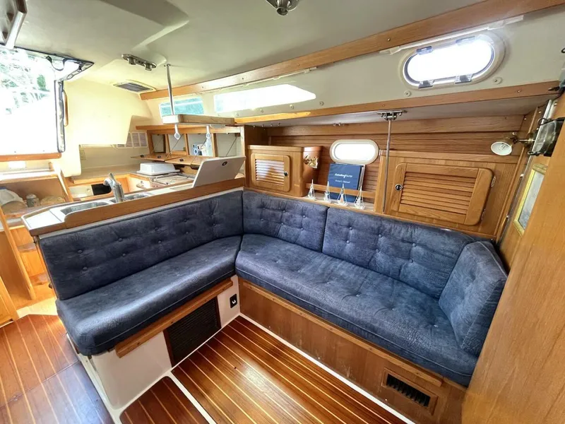 Slide: The Image of Catalina 36 MkII 2000 - 5611317