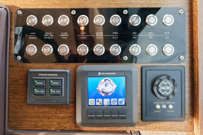 Slide: The Image of Tiara C53 Coupe 2017 - 5610368