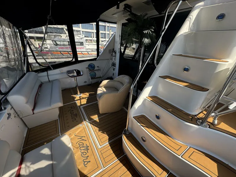 Slide: The Image of Sea Ray 550 Sedan Bridge 1998 - 5636970