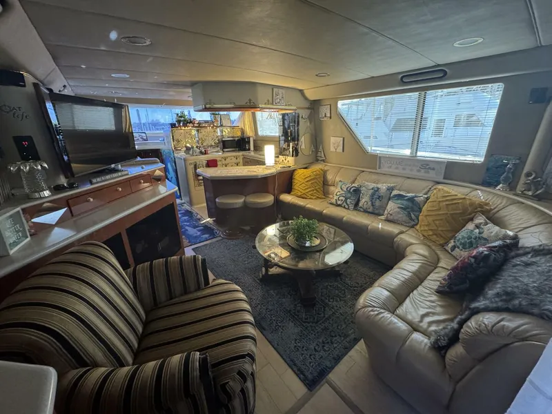 Slide: The Image of Sea Ray 550 Sedan Bridge 1998 - 5636974