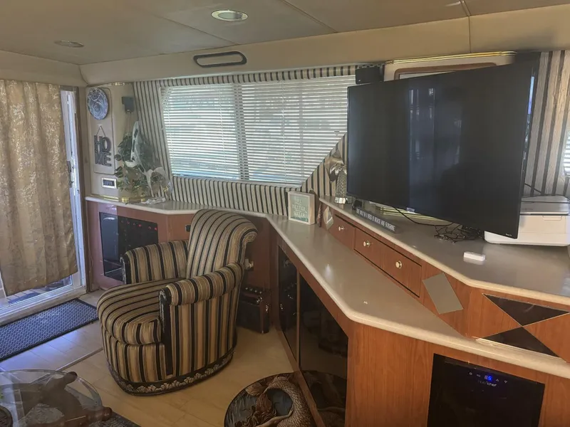 Slide: The Image of Sea Ray 550 Sedan Bridge 1998 - 5636976