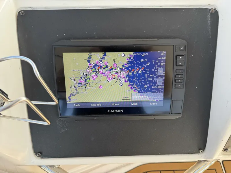 Slide: The Image of Sea Ray 550 Sedan Bridge 1998 - 5636968