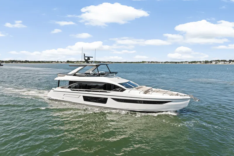The Image of Azimut Fly 68 2026 - 5610672