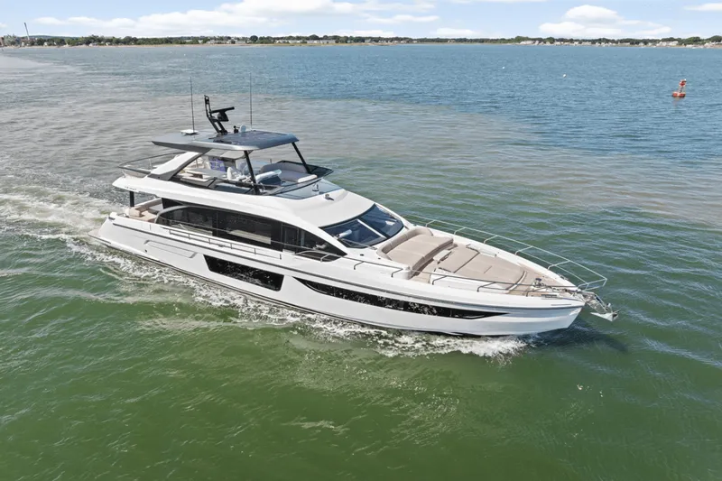Slide: The Image of Azimut Fly 68 2026 - 5610673