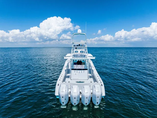 Slide: The Image of Yellowfin 42 Offshore 2017 - 44