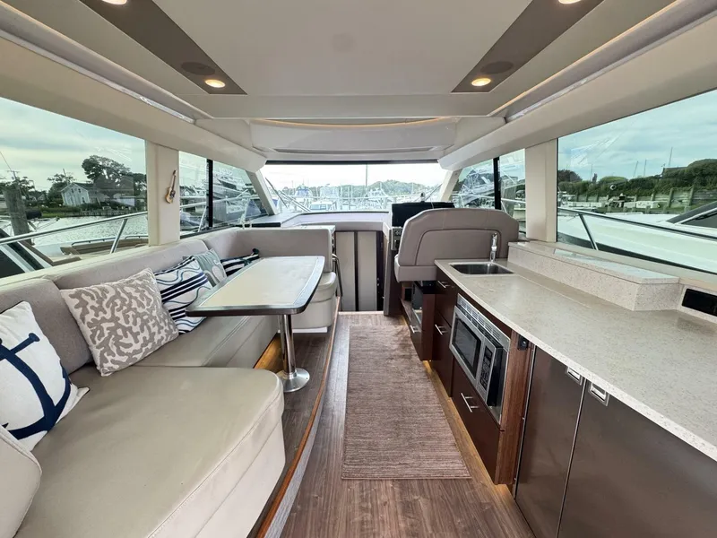 Slide: The Image of Regal 42 Fly 2017 - 5612108