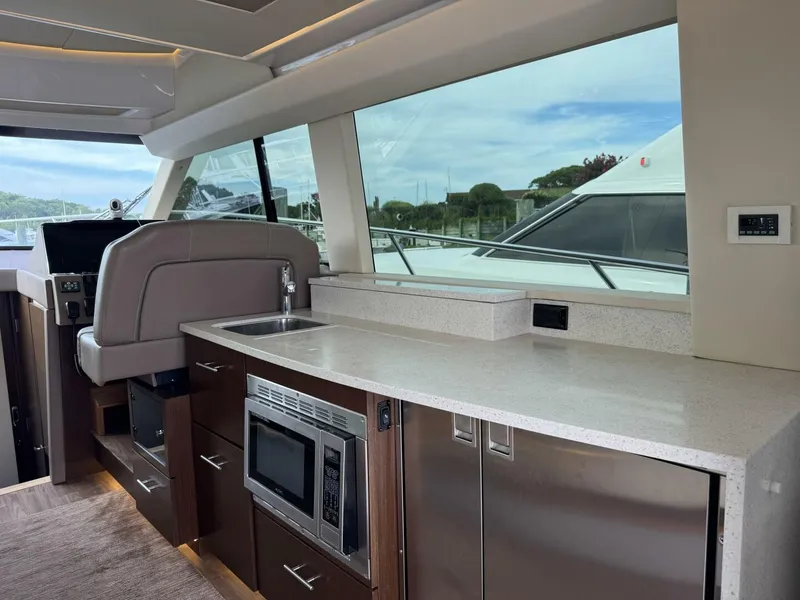 Slide: The Image of Regal 42 Fly 2017 - 5612118