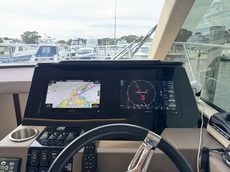 Slide: The Image of Regal 42 Fly 2017 - 5612137