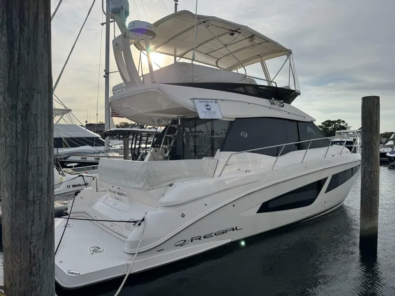 Slide: The Image of Regal 42 Fly 2017 - 5612163