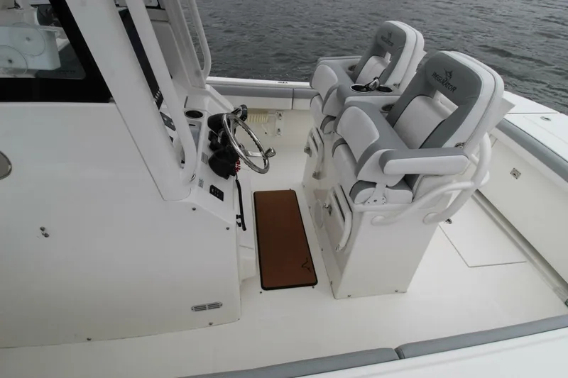 Slide: The Image of Regulator Marine 28 2020 - 5612295