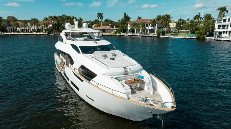 The Image of Sunseeker 95 yacht 2018 - 5612268