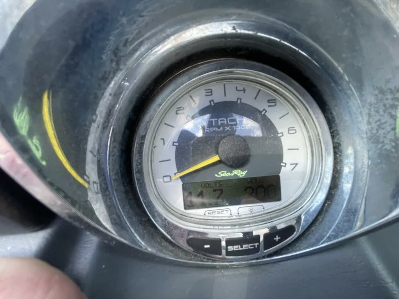 Slide: The Image of Sea Ray 280 Sun Deck 2010 - 5612550