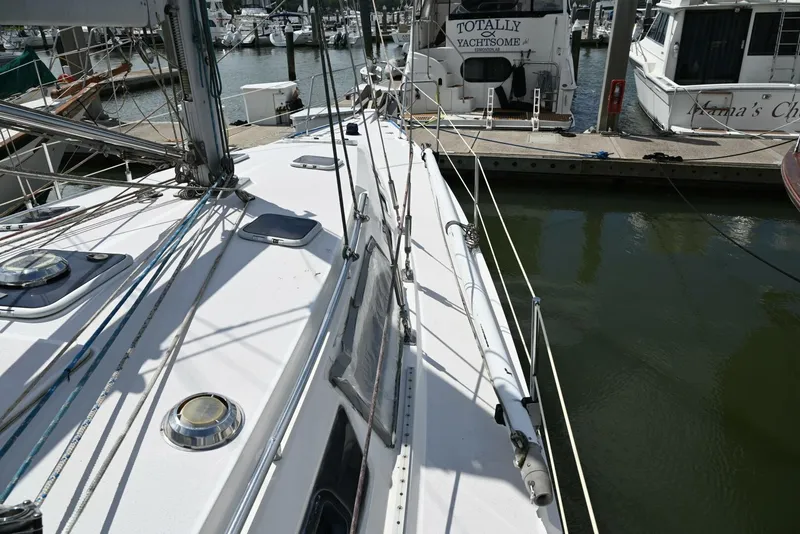 Slide: The Image of Catalina 38 2002 - 5613927