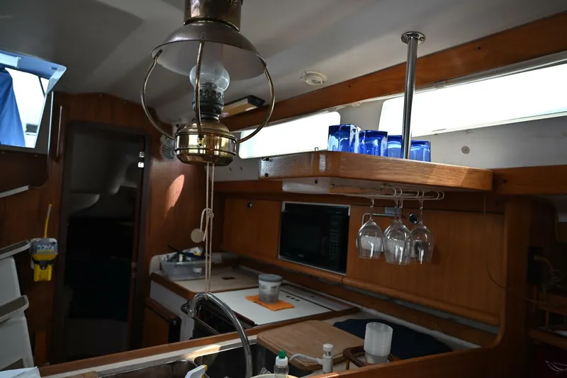 Slide: The Image of Catalina 38 2002 - 5613991