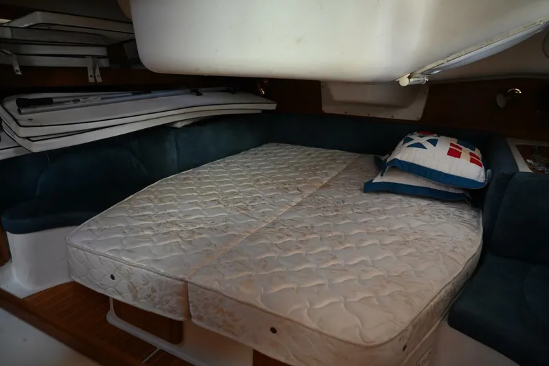 Slide: The Image of Catalina 38 2002 - 5614009