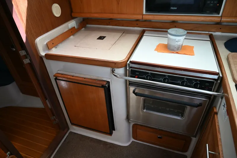 Slide: The Image of Catalina 38 2002 - 5614068