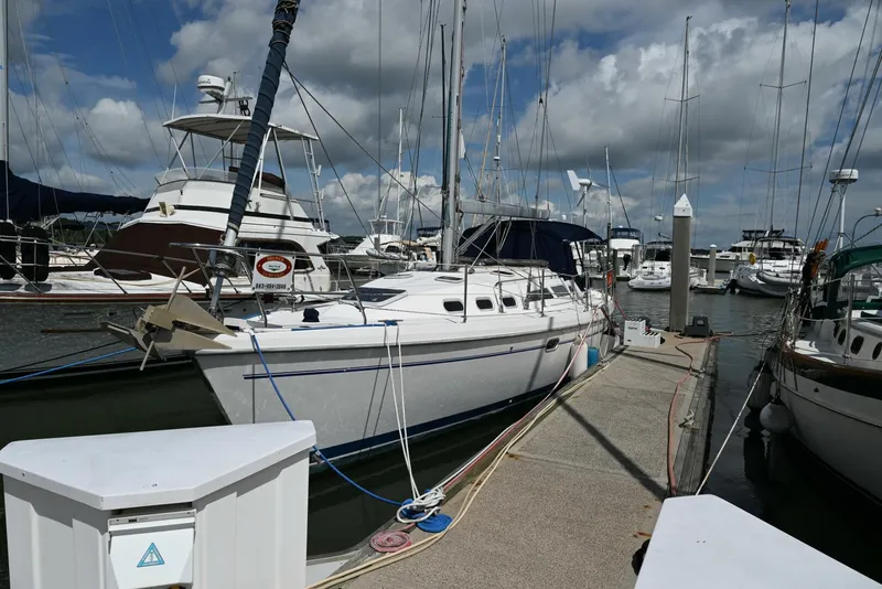 Slide: The Image of Catalina 38 2002 - 5613857