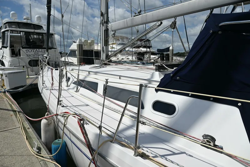 Slide: The Image of Catalina 38 2002 - 5613858