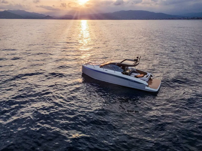 Slide: The Image of Beneteau Gran Turismo 40 2026 - 5614161