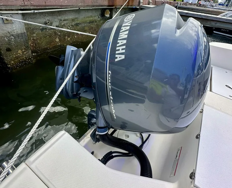 Slide: The Image of Robalo R200 2015 - 5614245