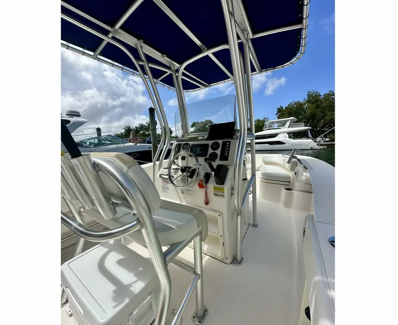 Slide: The Image of Robalo R200 2015 - 5614238