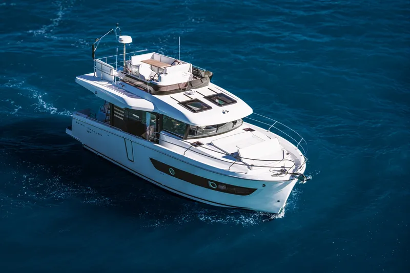Slide: The Image of Beneteau Swift Trawler 37 2027 - 6179901