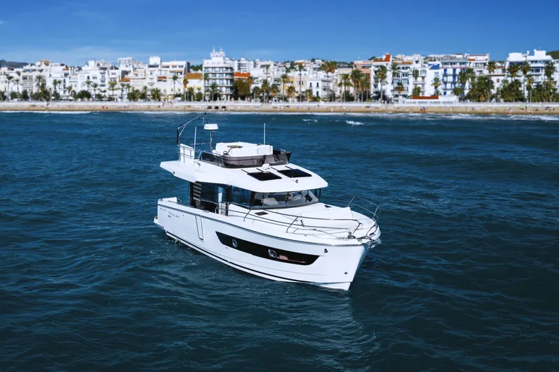 Slide: The Image of Beneteau Swift Trawler 37 2027 - 6179904