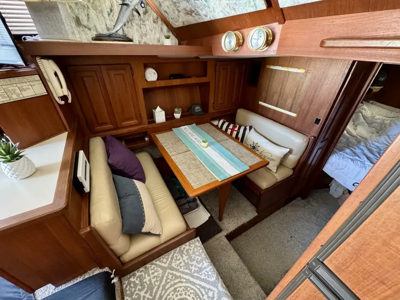 Slide: The Image of Viking 35 Convertible 1988 - 5644744