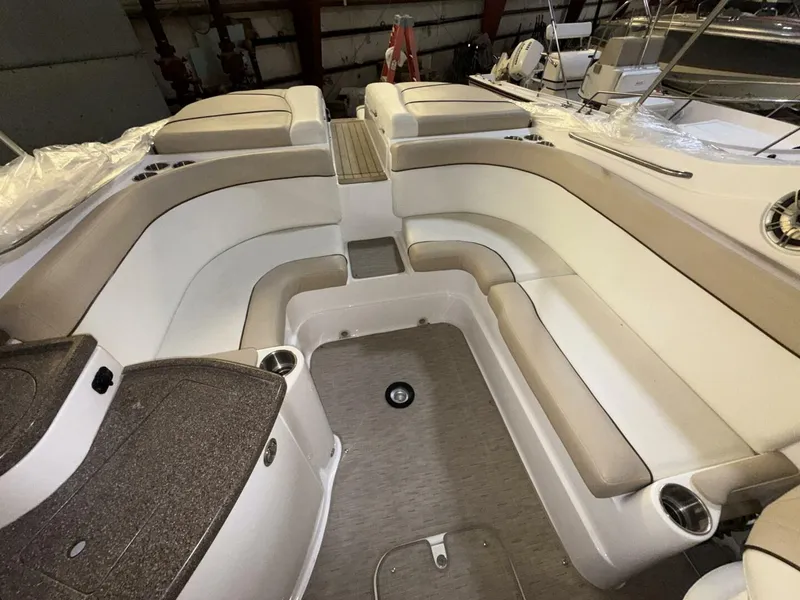 Slide: The Image of Rinker 276 Captiva Bowrider 2013 - 5614929