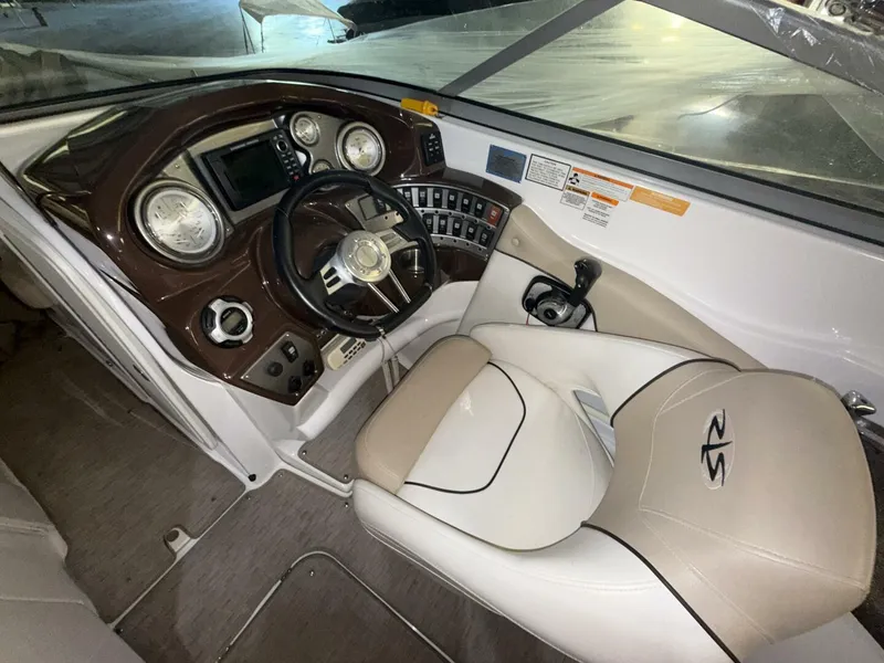 Slide: The Image of Rinker 276 Captiva Bowrider 2013 - 5614924