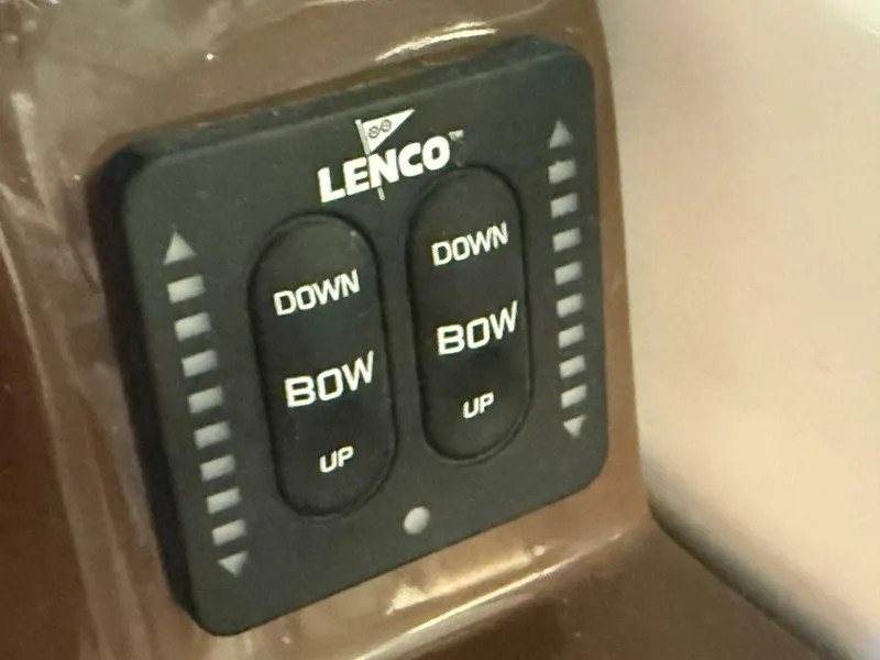 Slide: The Image of Rinker 276 Captiva Bowrider 2013 - 5614948