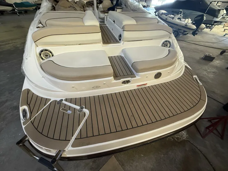 Slide: The Image of Rinker 276 Captiva Bowrider 2013 - 5614918