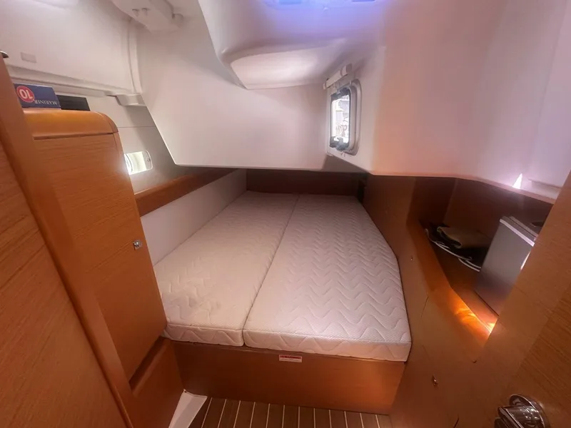 Slide: The Image of 1025 SO509 Starboard Aft Cabin - 5623152