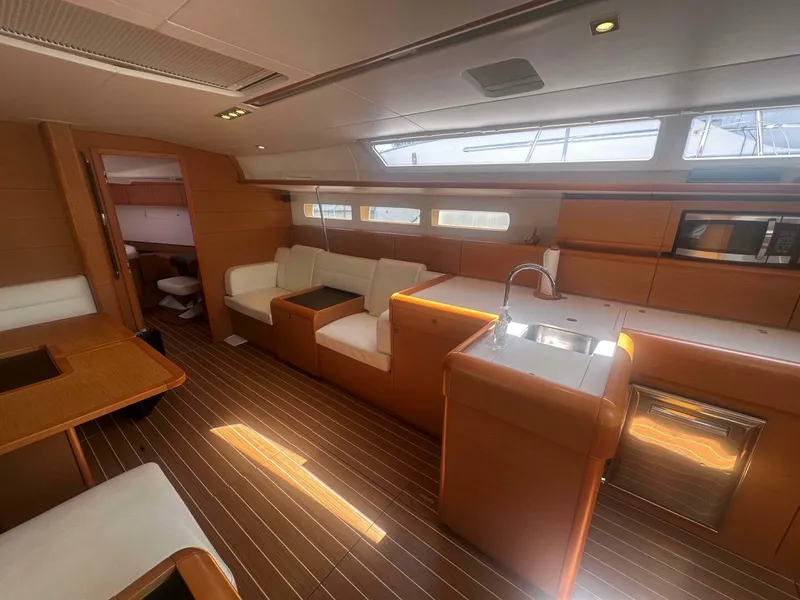 Slide: The Image of 1028 SO509 Main Cabin Starboard - 5623155