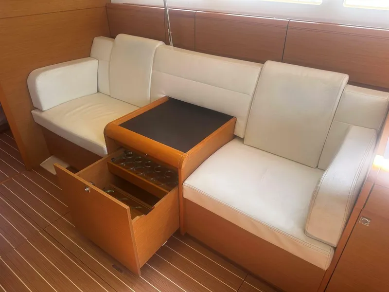 Slide: The Image of 1036 SO509 Liquer Cabinet - 5623163