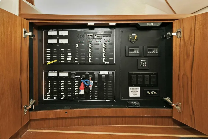 Slide: The Image of Tiara 48 Convertible 2015 - 5615378