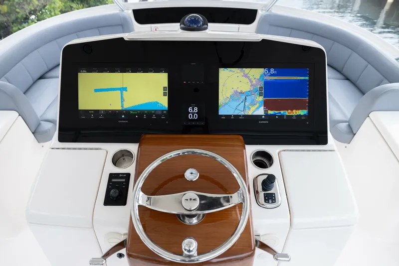 Slide: The Image of Tiara 48 Convertible 2015 - 8604774
