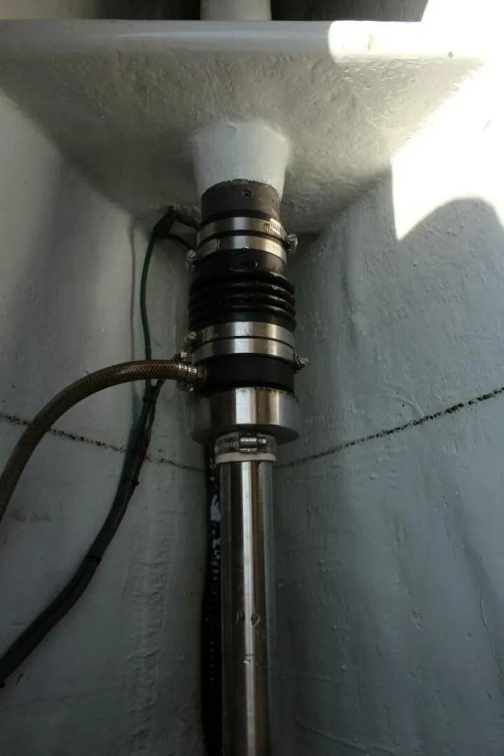 Slide: The Image of Drive Shaft And Stuffing Box - 5615669