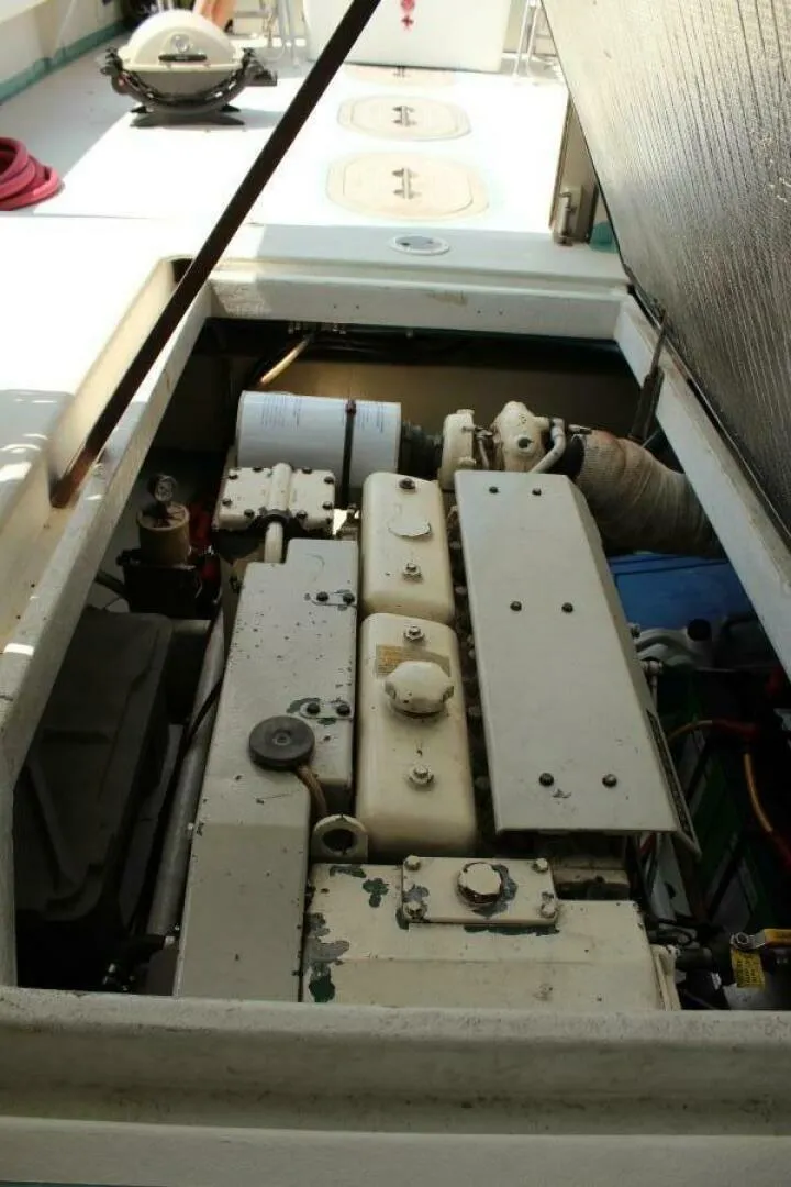 Slide: The Image of Engine Hatch Access - 5615676