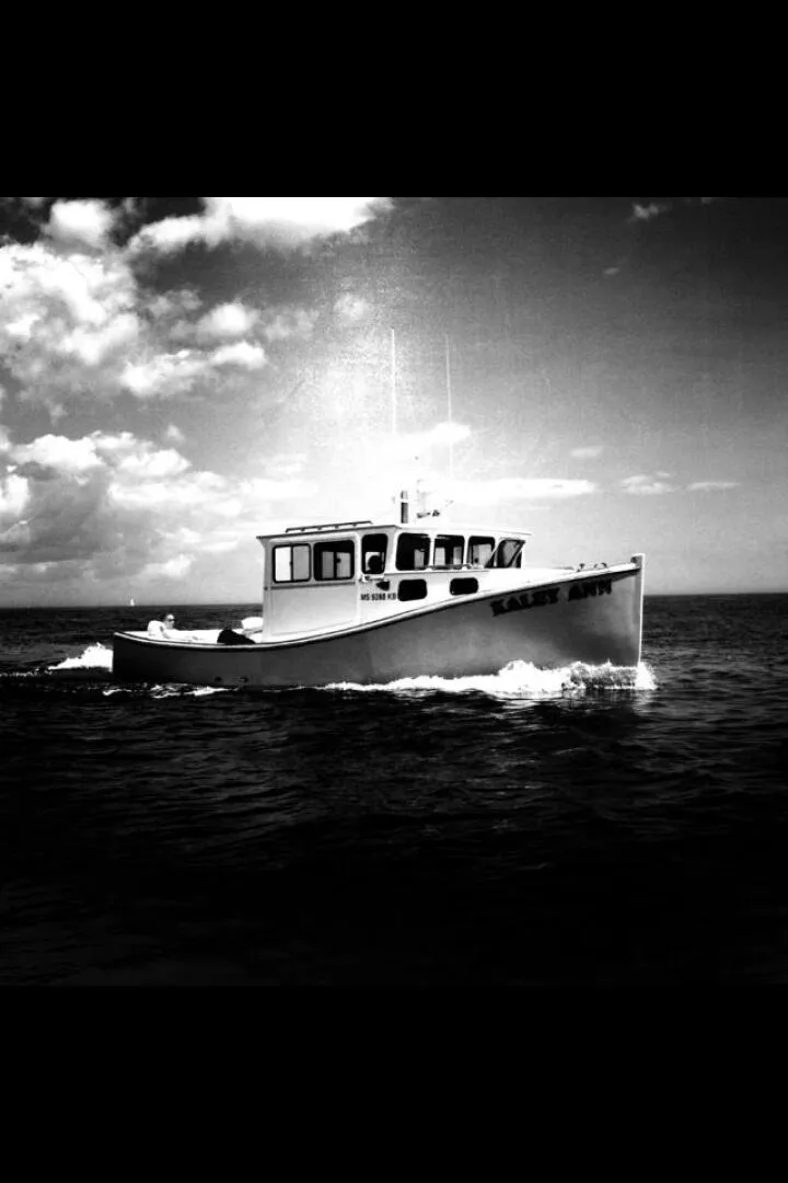 Slide: The Image of Underway Black And White - 5615743