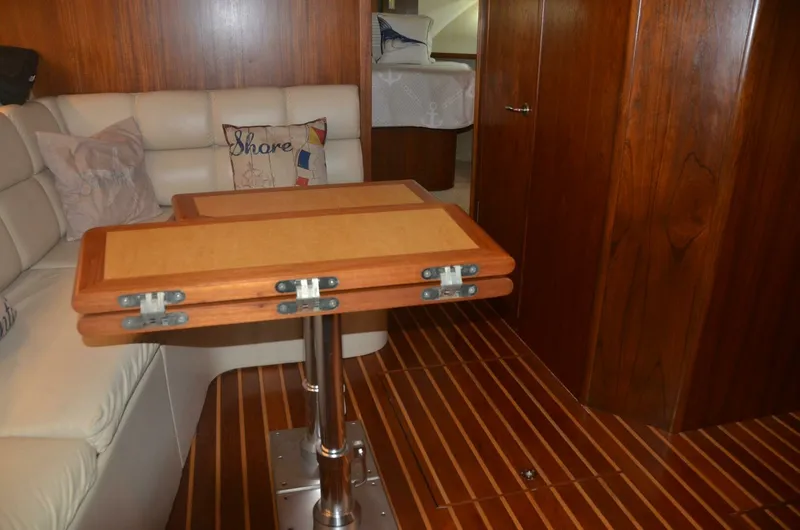 Slide: The Image of Cabin Table 2001 Tiara Yachts 4100 Open Sea Time - 7011908