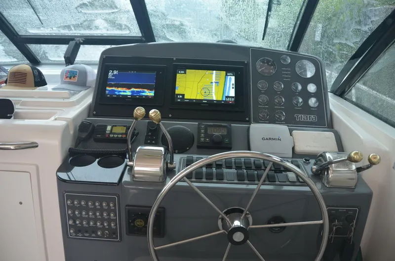 Slide: The Image of 2001 Tiara Yachts 4100 Open Sea Time 2001 Tiara Yachts 4100 Open Sea Time - 5615821