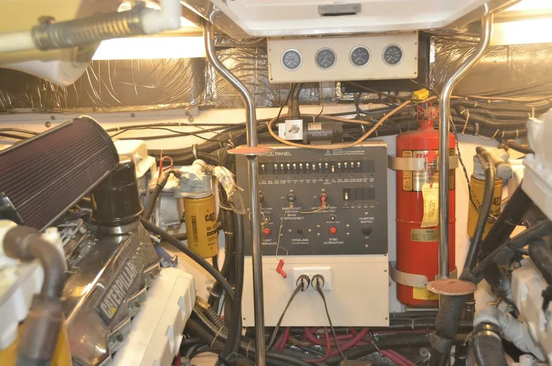 Slide: The Image of Engine Room 2001 Tiara Yachts 4100 Open Sea Time - 7011928