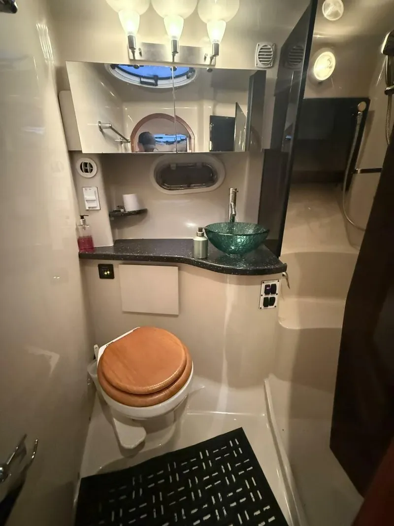 Slide: The Image of Four Winns 378 Vista 2008 - 5618469