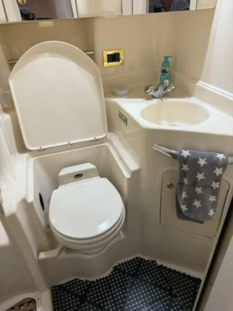 Slide: The Image of Sea Ray 380 Sundancer 2000 - 5616299