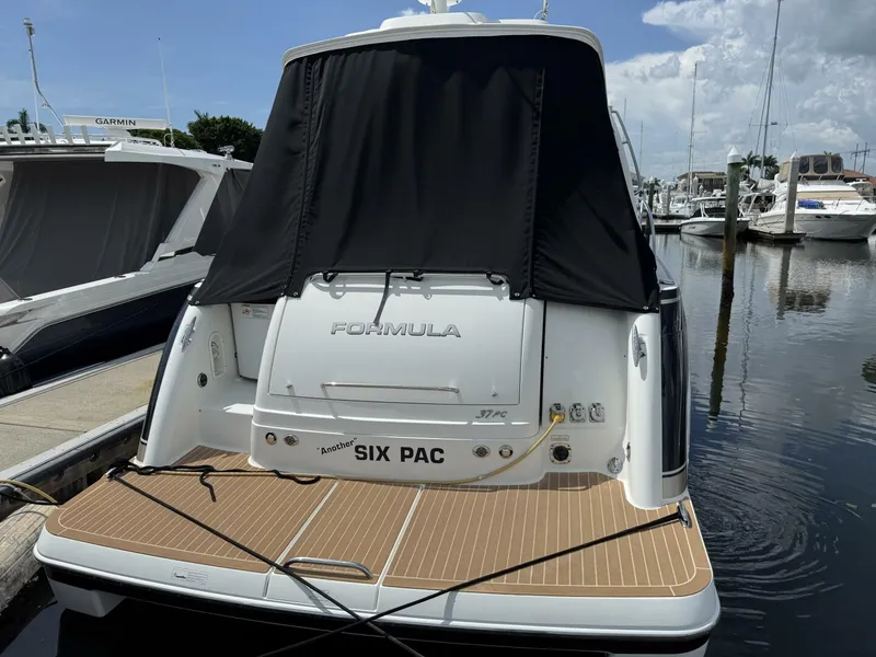 Slide: The Image of Formula Boats 37 Performance Cruiser 2016 - 5618679