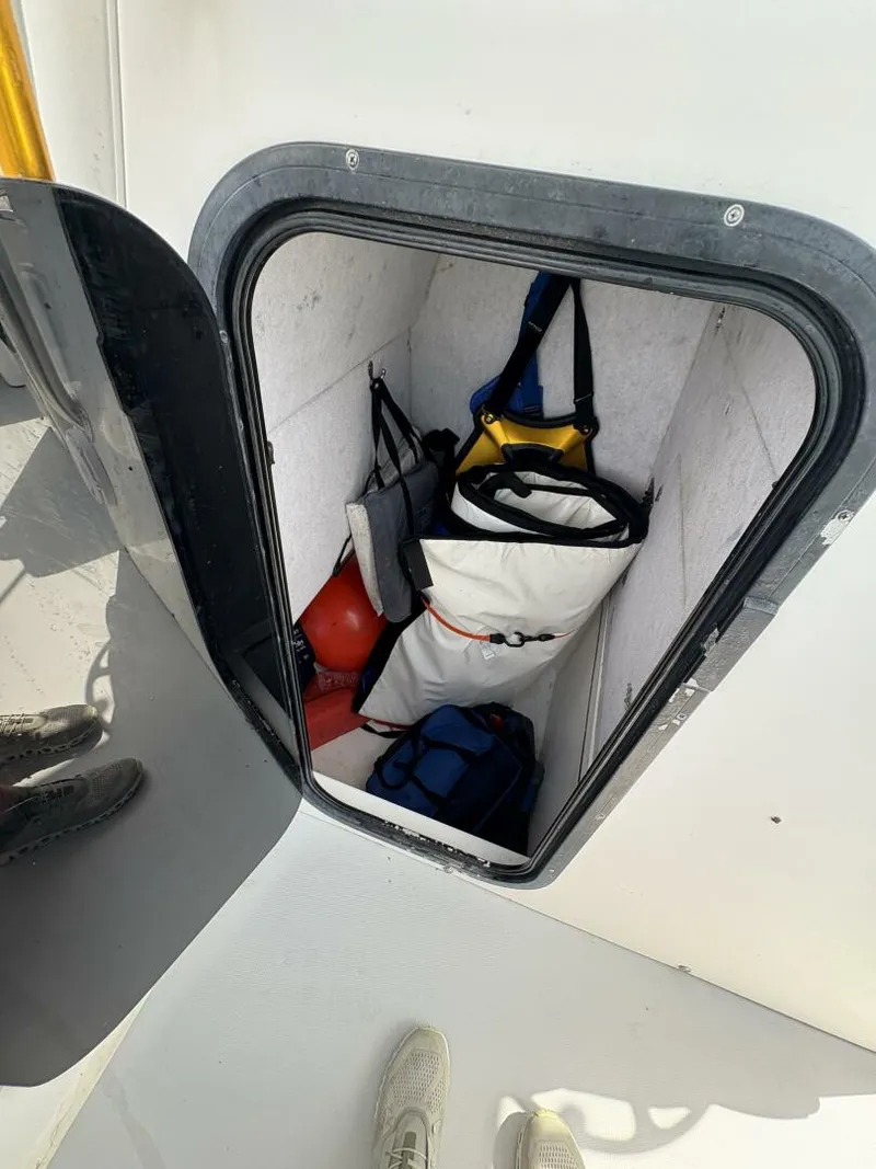 Slide: The Image of Regulator Marine 26 2000 - 5699128