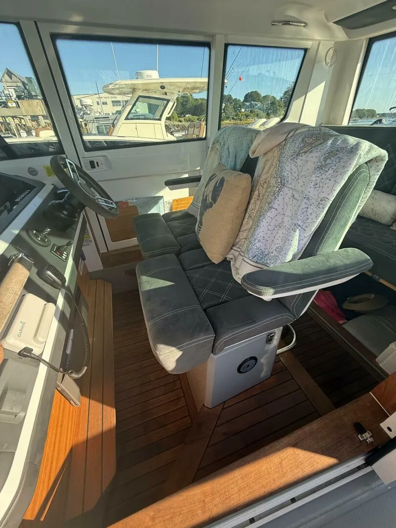 Slide: The Image of Axopar 28 Cabin Brabus Trim 2019 - 5616519