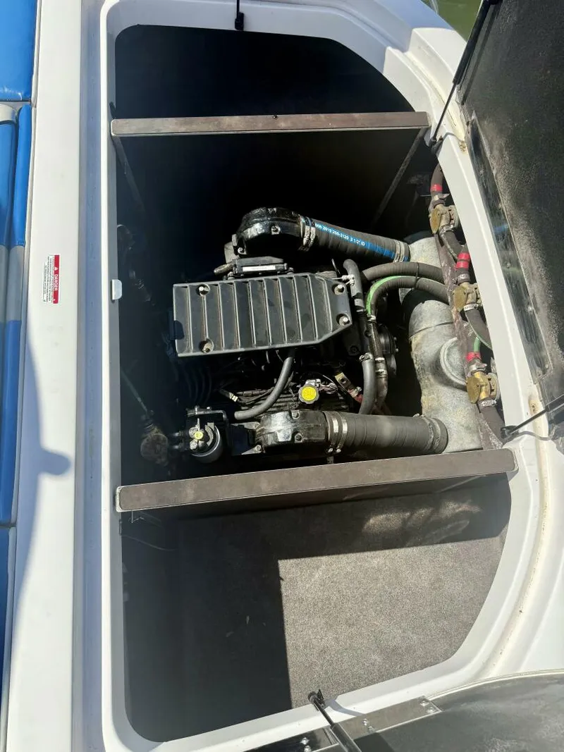 Slide: The Image of Correct Craft Super Air Nautique 2010 - 5616729